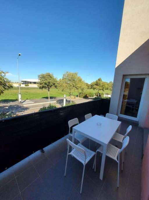 T4 Terrasse Et Box - Groupama Stadium-Eurexpo-Lyon Meyzieu Zewnętrze zdjęcie